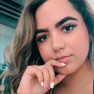 Meet your Posher, Vanessa